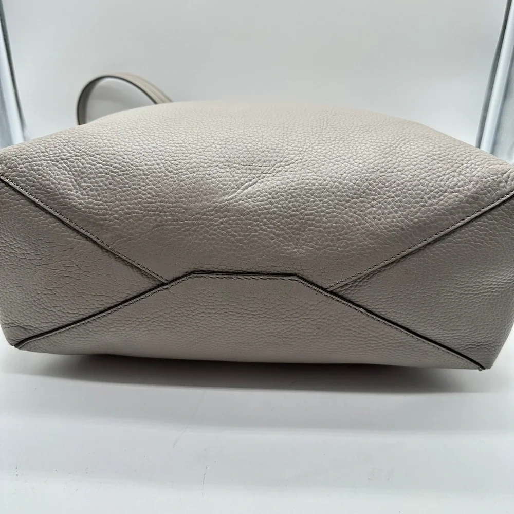 Michael Kors Junie Large Pebble Leather Tote Bag Pearl Grey - Picture 2 of 14